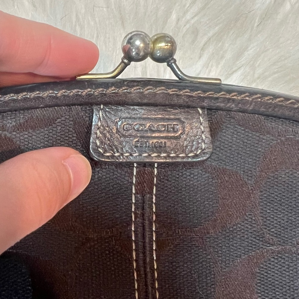 Vintage Coach Legacy Stripe Framed Beauty Pouch Chocolate Brown Kiss‑Lock 🤎🌈 - Picture 2 of 14